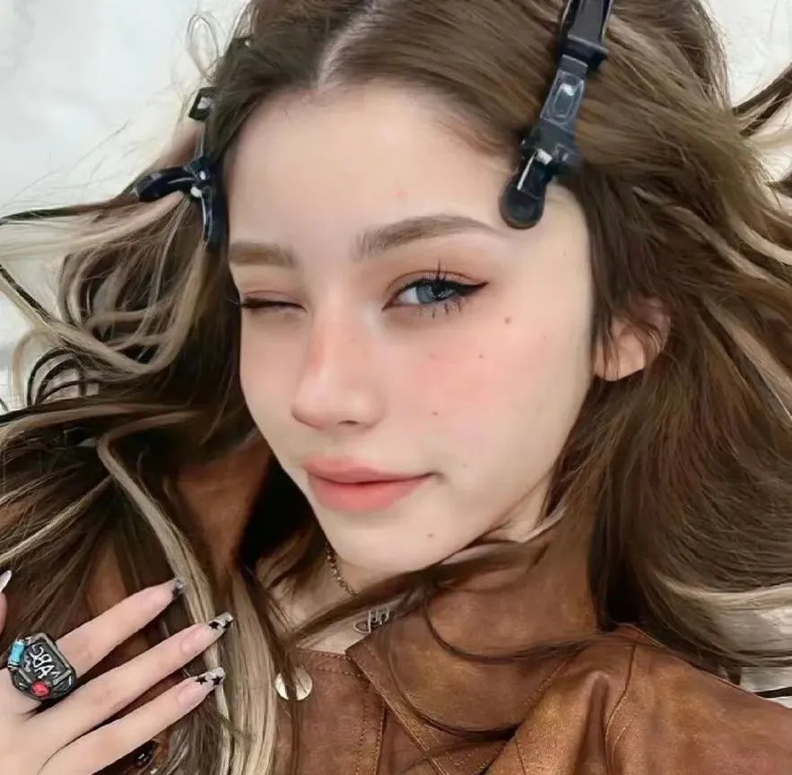 泣残红